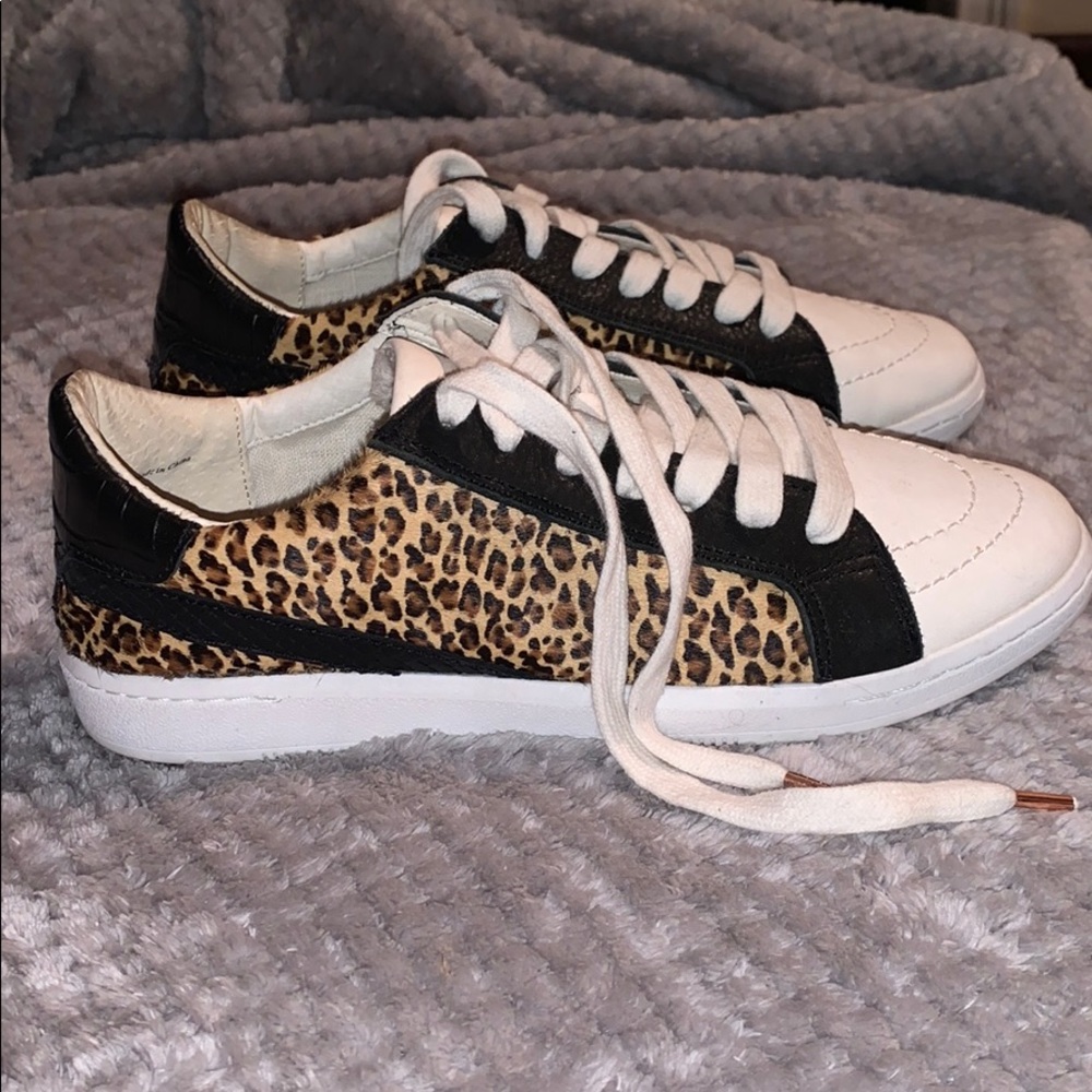 Dolce Vita sneakers